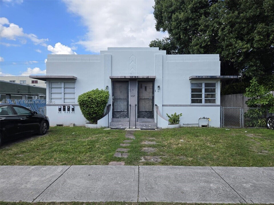 1437 NE 110th Terrace in Miami, FL - Building Photo