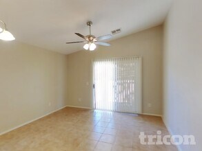 1491 E Stirrup Ln in San Tan Valley, AZ - Building Photo - Building Photo