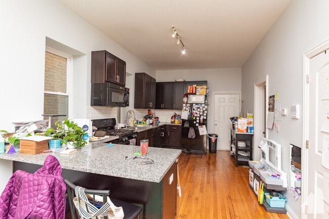 2341 W Montana St, Unit 1F