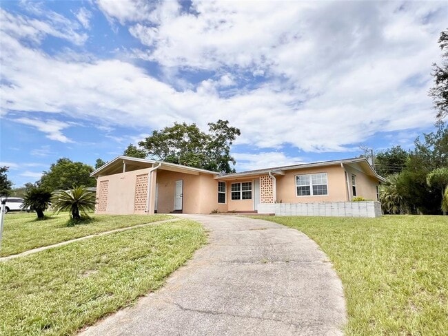 1473 Piedmont Dr in Deltona, FL - Building Photo - Building Photo