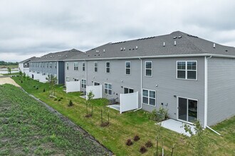 Brixin Townhomes at Kimberley Crossing in Ankeny, IA - Foto de edificio - Building Photo