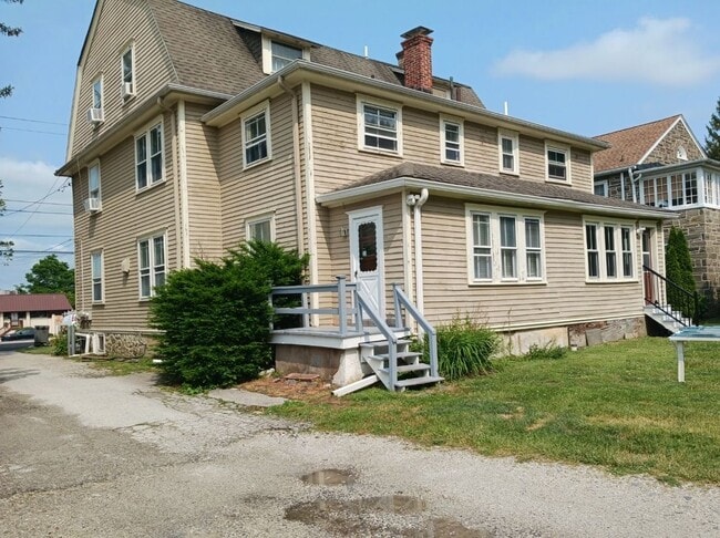 58 Darby Rd