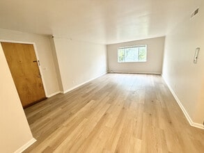 775-779 Chestnut Ridge Rd in Morgantown, WV - Foto de edificio - Building Photo