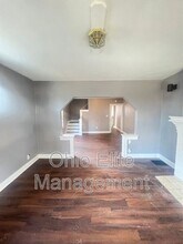 287 N Burgess Ave in Columbus, OH - Building Photo - Building Photo