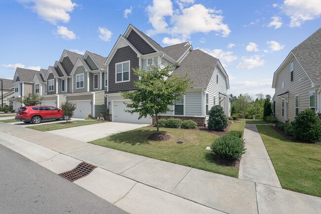322 Acorn Hollow Pl in Durham, NC - Building Photo - Building Photo