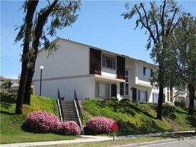 3614 Seacrest Way in Oceanside, CA - Building Photo