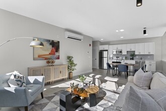 The Society Apartments on Pratt in Hartford, CT - Building Photo - Building Photo