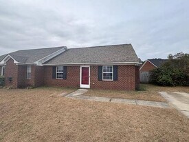 3208 Parkway Ct in Greenville, NC - Building Photo