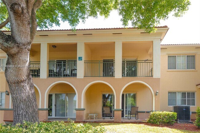 2406 Centergate Dr in Miramar, FL - Building Photo - Building Photo
