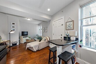 16 Sewall St, Unit 3 in Boston, MA - Building Photo - Building Photo