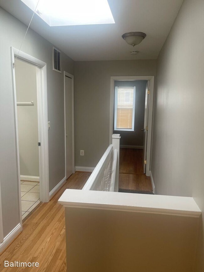 406 N Port St photo'