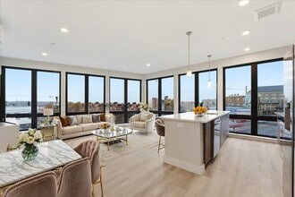 3516 John F. Kennedy Blvd in Union City, NJ - Building Photo - Building Photo