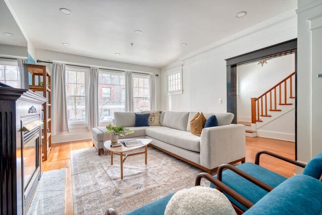 property at 18 NW 22nd Pl