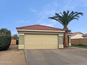 1130 S 53rd Pl in Mesa, AZ - Foto de edificio - Building Photo