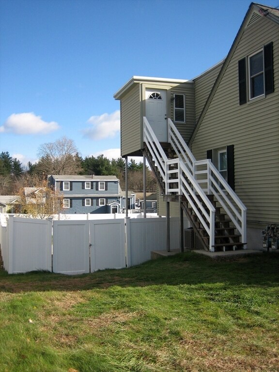 706 Lancaster St in Leominster, MA - Building Photo - Building Photo