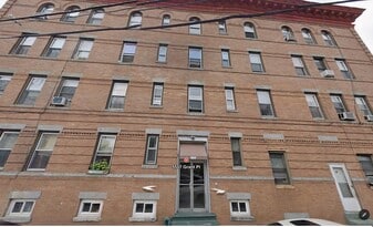 5517 Grant Pl in West New York, NJ - Building Photo