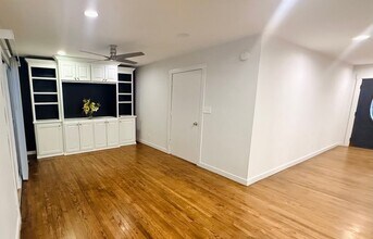 6207 Hillcrest Ct in Crestwood, KY - Building Photo - Building Photo