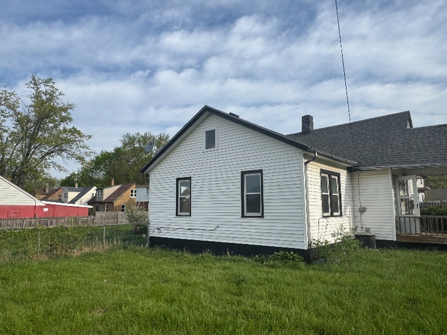 409 Tay St in Rockford, IL - Building Photo - Building Photo