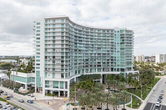 The Plaza at Oceanside in Pompano Beach, FL - Building Photo - Building Photo