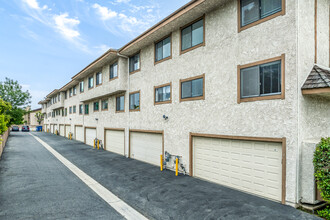 10346 Zelzah Ave in Porter Ranch, CA - Building Photo - Building Photo