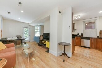 73 Lubec St in Boston, MA - Building Photo - Building Photo