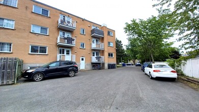 90 Lalande Rue in Longueuil, QC - Building Photo - Building Photo