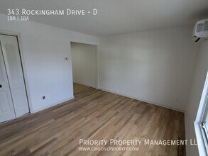 343 Rockingham Dr in Harrisonburg, VA - Building Photo - Building Photo