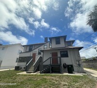 436 N Grandview Ave in Daytona Beach, FL - Foto de edificio - Building Photo