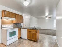 420 W Daws St photo'