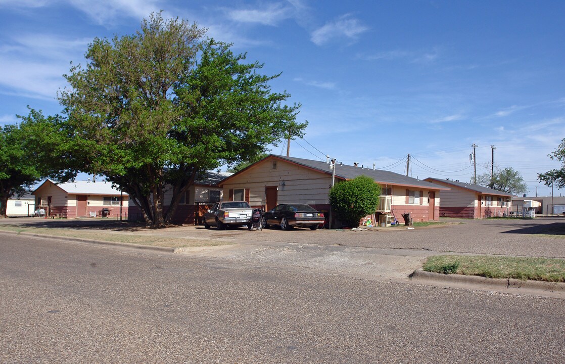 216 37th St in Lubbock, TX - Building Photo