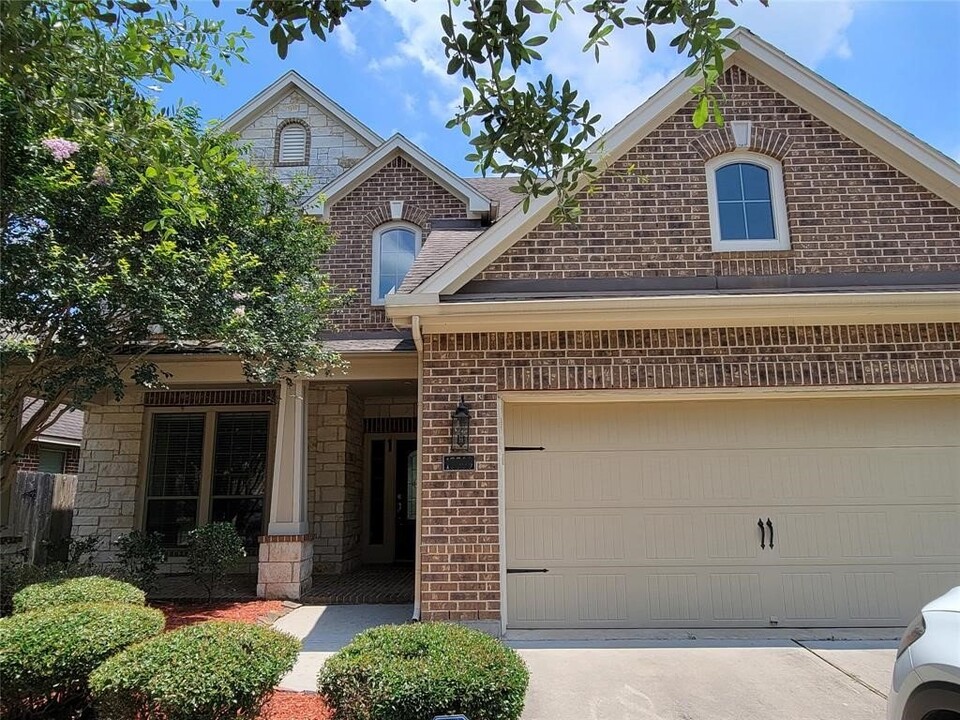 13308 Highland Lake Ln in Pearland, TX - Building Photo