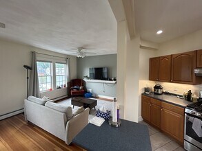 340 Putnam Ave, Unit 3 in Cambridge, MA - Building Photo - Building Photo