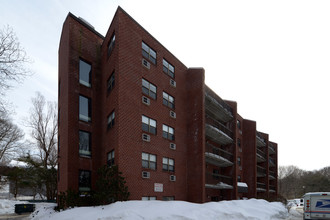 Ardemore At Wellesley in Wellesley, MA - Foto de edificio - Building Photo