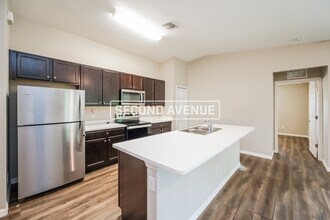 522 Upstate Ave S in Lehigh Acres, FL - Building Photo - Building Photo