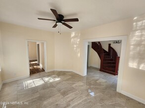 1138 Pacetti St in Jacksonville, FL - Foto de edificio - Building Photo