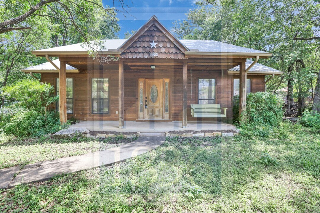 2305 Balboa Rd in Austin, TX - Building Photo