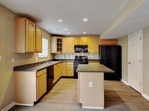 7924 Valley Trace Ln in Indianapolis, IN - Building Photo - Building Photo
