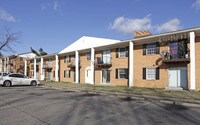 Building Photo - Eric Court Apartamentos in Louisville, Kentucky