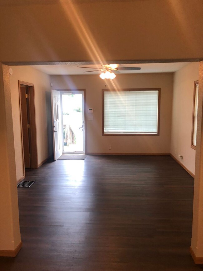 property at 1320 Englewood Ave