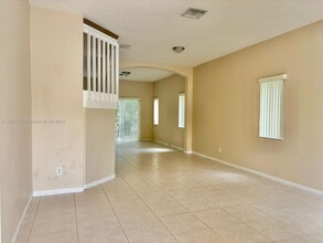 1808 SW 101st Ter in Miramar, FL - Building Photo - Building Photo