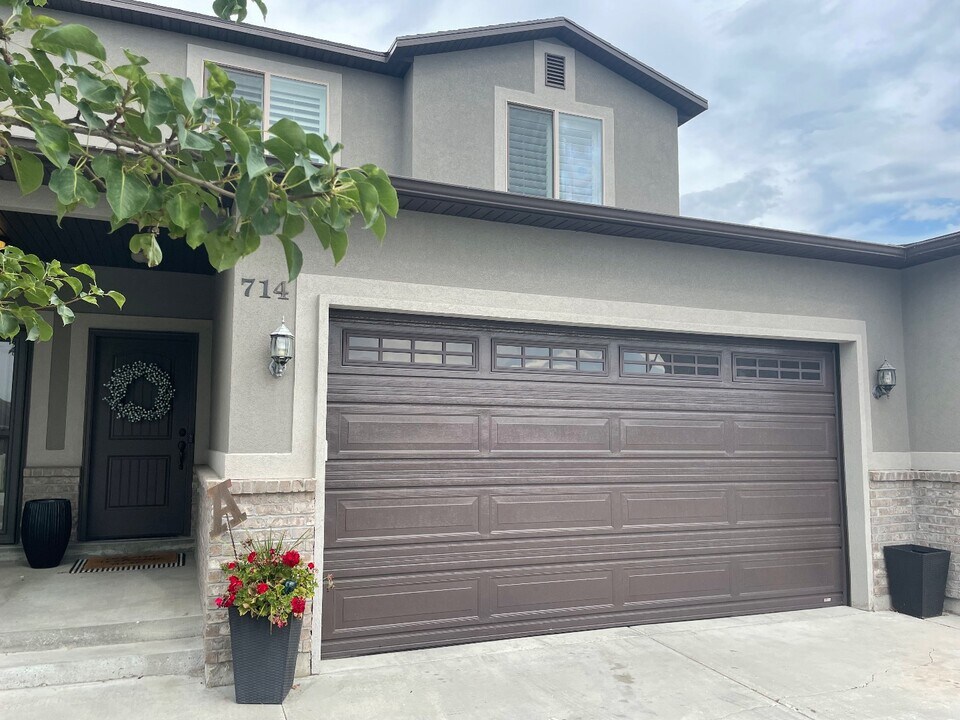 714 S 150 E in Smithfield, UT - Building Photo