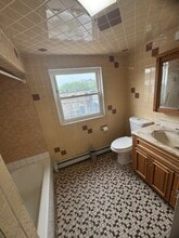 688 Canterbury St, Unit NA in Boston, MA - Building Photo - Building Photo