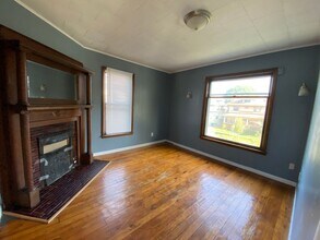 931 W Lovell St in Kalamazoo, MI - Building Photo - Building Photo