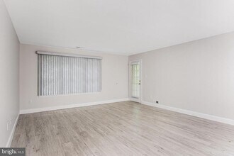 5003A Albridge Way in Mount Laurel, NJ - Building Photo - Building Photo