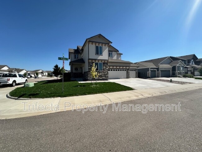 property at 5403 Vona Dr