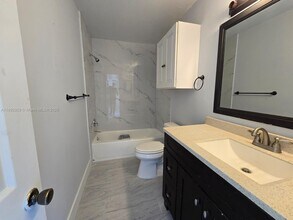 1213 SW 74th Ave in North Lauderdale, FL - Building Photo - Building Photo