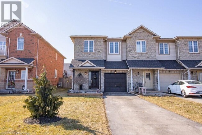 66 Whitefish Crescent