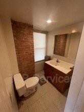 221 3rd St in Blakely, PA - Building Photo - Building Photo