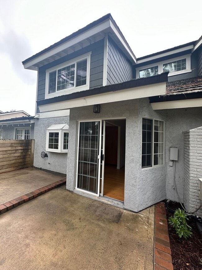 3 Heathergreen in Irvine, CA - Building Photo - Building Photo
