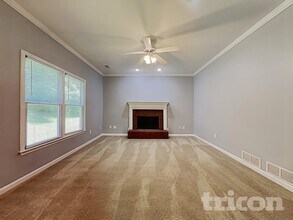 2674 Calumet Farm Ln in Snellville, GA - Building Photo - Building Photo